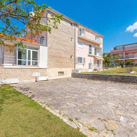 Awesome Apartment In Sveti Filip I Jakov W/ 1 Bedrooms Sveti Filip i Jakov Exterior foto