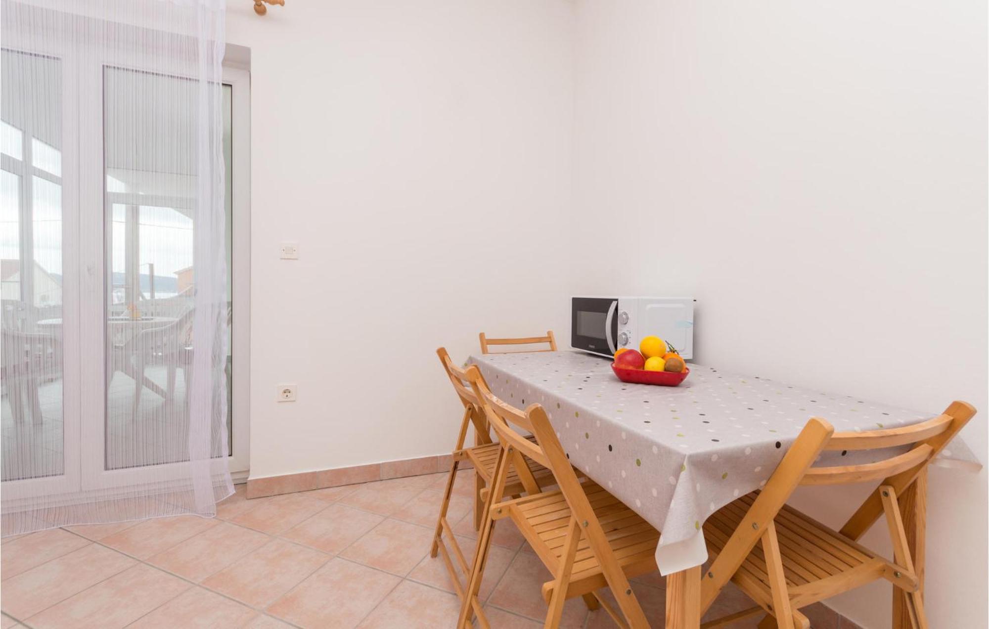 Awesome Apartment In Sveti Filip I Jakov W/ 1 Bedrooms Sveti Filip i Jakov Exterior foto