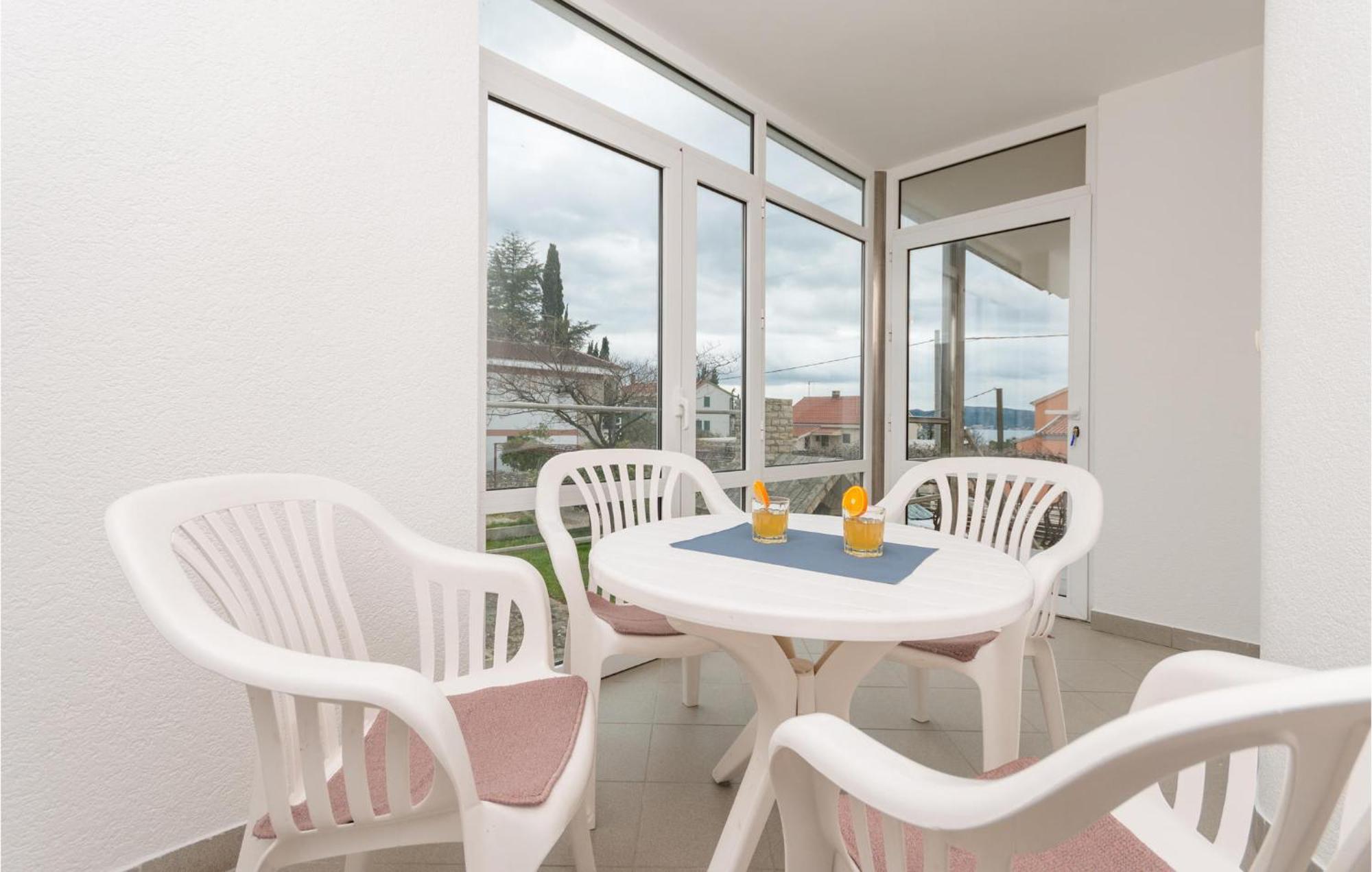 Awesome Apartment In Sveti Filip I Jakov W/ 1 Bedrooms Sveti Filip i Jakov Exterior foto