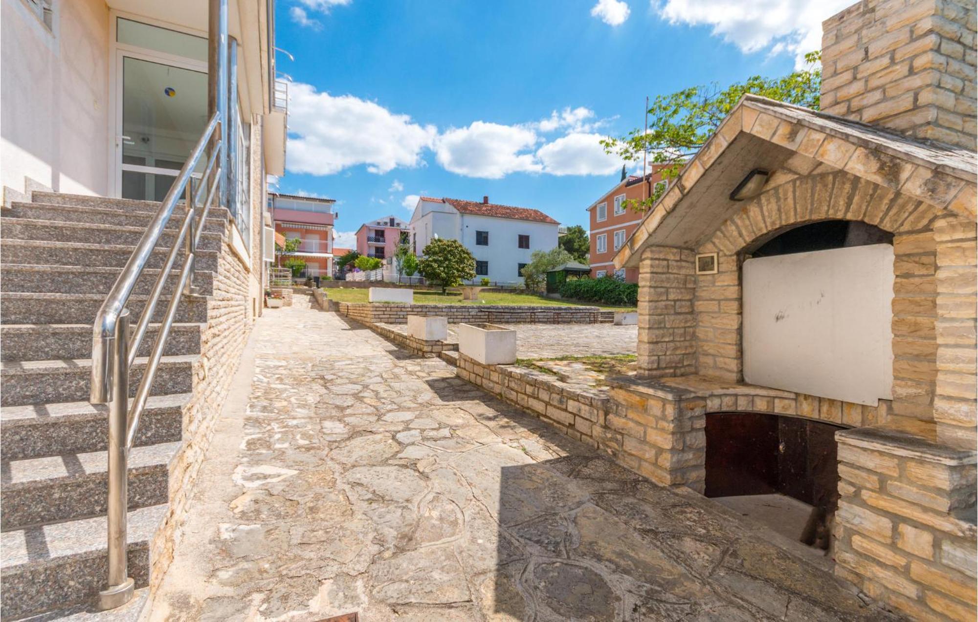 Awesome Apartment In Sveti Filip I Jakov W/ 1 Bedrooms Sveti Filip i Jakov Exterior foto