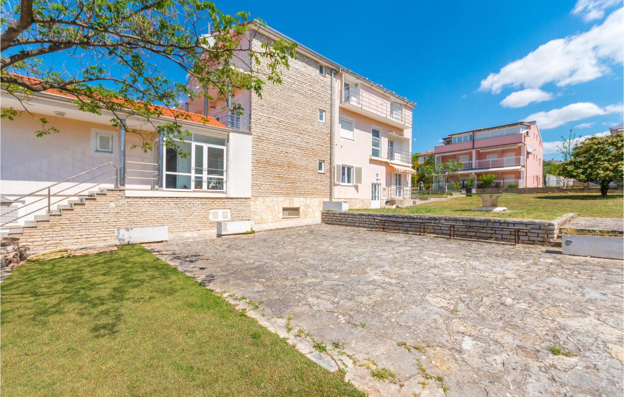 Awesome Apartment In Sveti Filip I Jakov W/ 1 Bedrooms Sveti Filip i Jakov Exterior foto