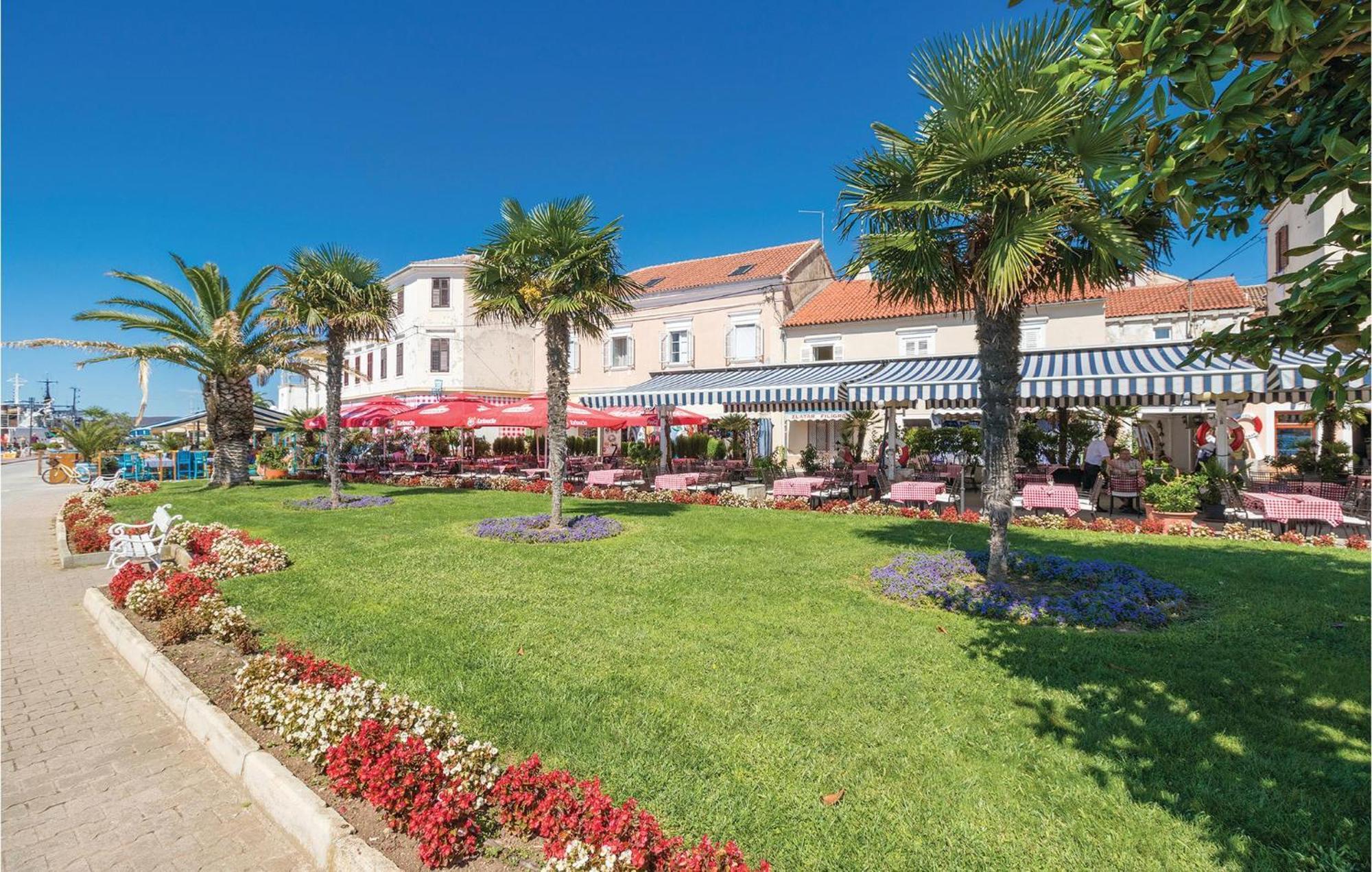 Awesome Apartment In Sveti Filip I Jakov W/ 1 Bedrooms Sveti Filip i Jakov Exterior foto